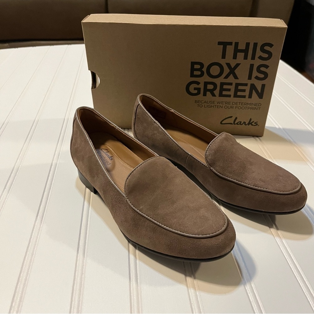 Clarks Un Blush Ease Loafers Suede Taupe Beige Comfort Flats Sz 6 NIB - Picture 2 of 6